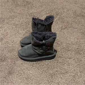 Gray size 10 bear paw toddler boots